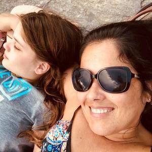 Meet your Posher, Debora